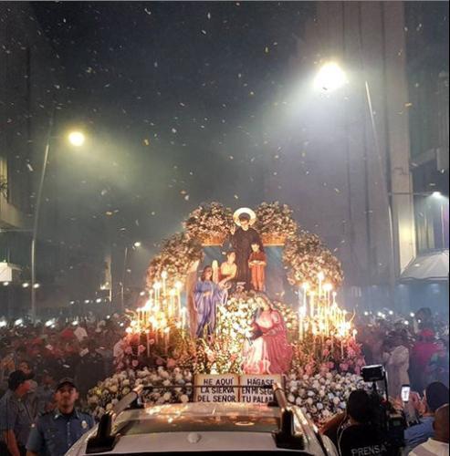 Panamenhos rendem homenagens a São João Bosco 1.jpg