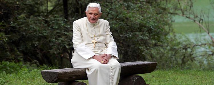 07-02-2018?Interiormente estou em peregrinação rumo à Casa?, diz Bento XVI.jpg