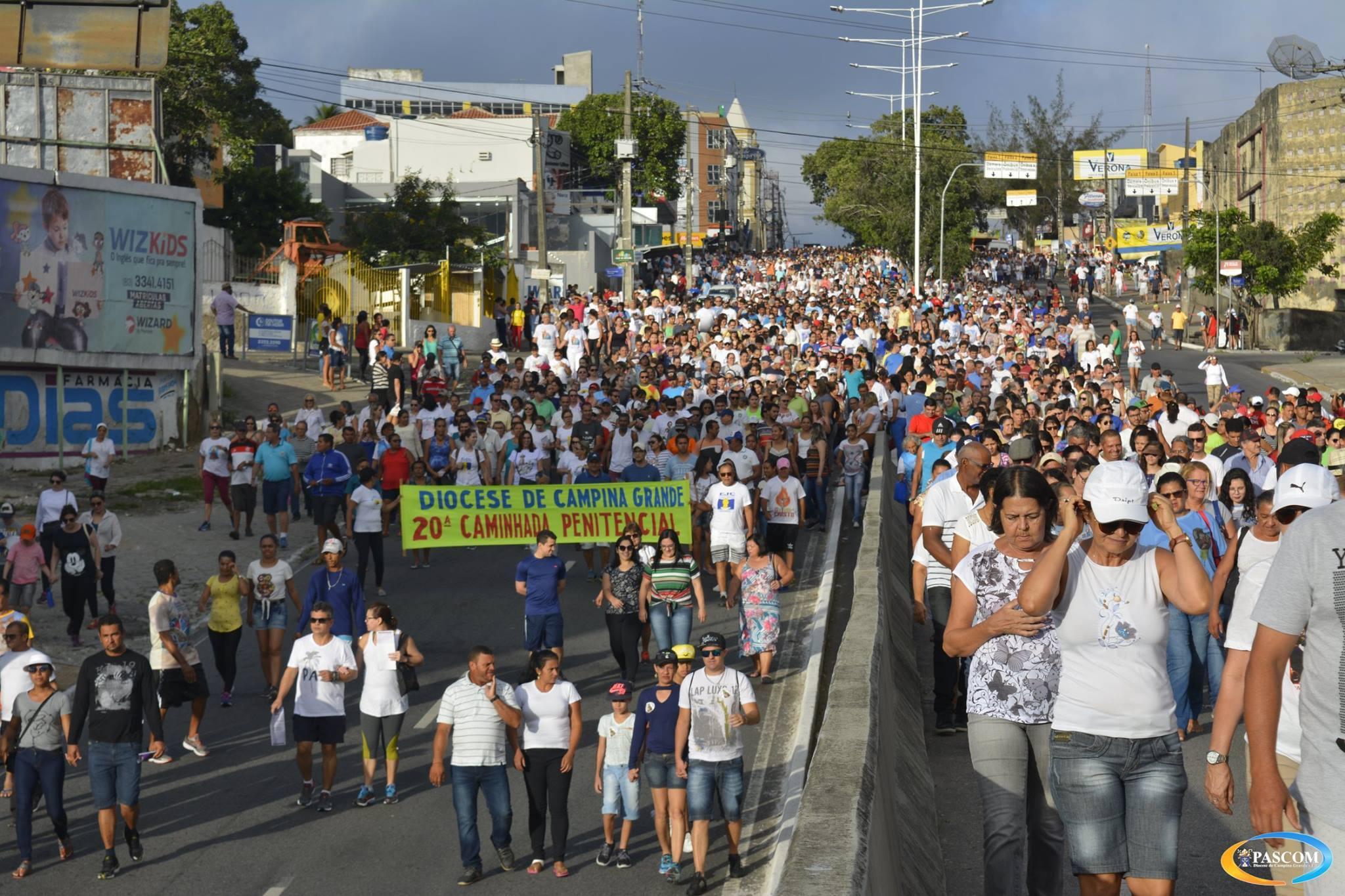 Campina Grande (PB) atrai 40 mil durante a Caminhada Penitencial.jpg