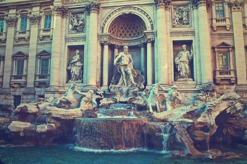 Moedas da 'Fontana di Trevi' continuarão a serem doadas à Cáritas.jpg