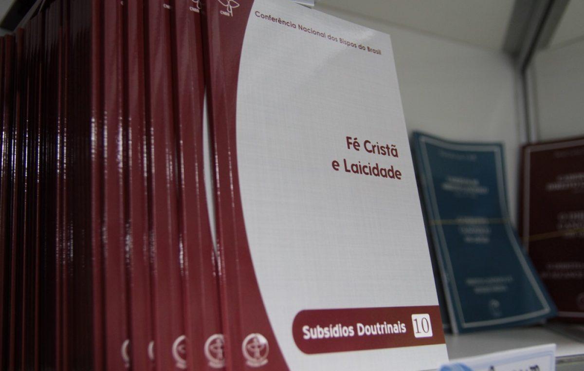 Apresentado novo subsídio da Comissão Episcopal Pastoral para a Doutrina da Fé.jpg