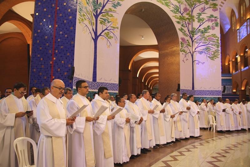 Em Aparecida, encontro reflete a dimensão humana diante da vida do presbítero.jpg