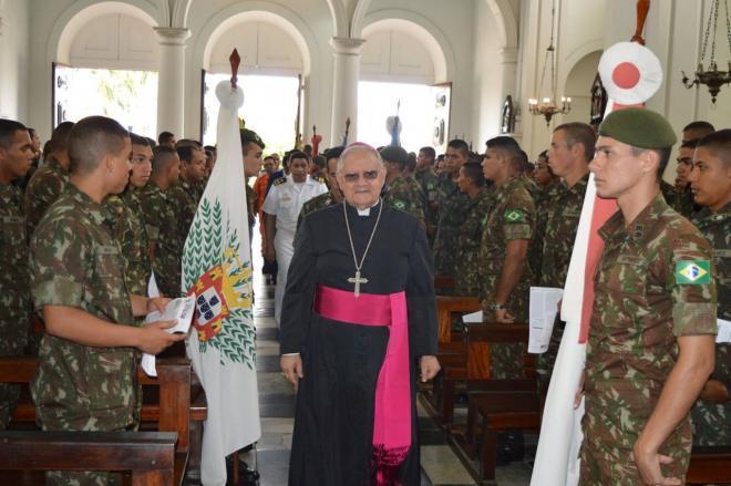 Páscoa dos Militares é celebrada na Catedral de Maceió.jpg